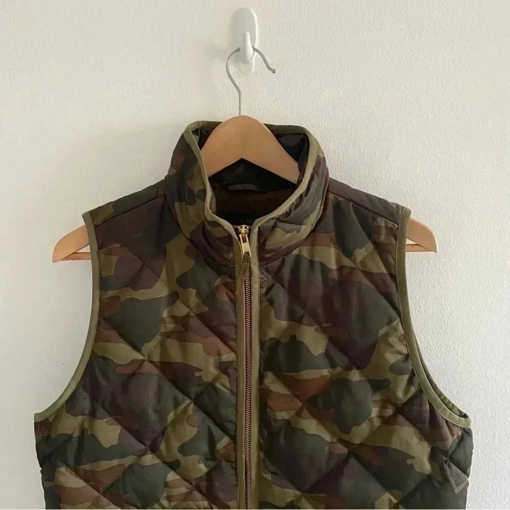 J.‎ Crew Excursion Quilted Down Camo Vest Sz M